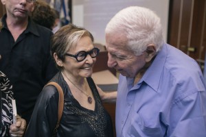 IMG_6141 מיכה וברכה מחליפים מילים לאחר הטקס