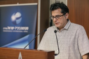 IMG_9361 (1) חיים יזרעאלי, חבר הועד הנהל והבן של מייסד העמותה, בעת נאומו בטקס