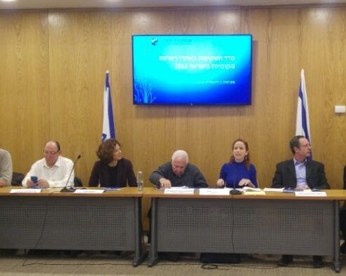 ח"כ והשר לשעבר אופיר פינס פז נואם במהלך כנס השקת מדד השקיפות באתרי הרשויות המקומיות לשנת 2016 בוועדת השקיפות בכנסת
