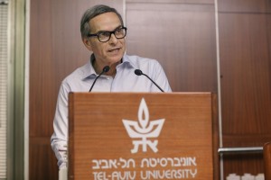 IMG_9381 יאיר רוט לוי בעת נאומו