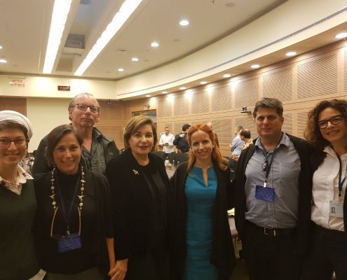 ח"כ סתיו שפיר, השופטת בדימוס נילי ארד, יפעת זמיר, חיים יזרעאלי, ד"ר עדי קפליוק, ושרונה יזרעאלי בכנס השקת מדד השקיפות באתרי הרשויות המקומיות לשנת 2017, ועדת השקיפות בכנסת